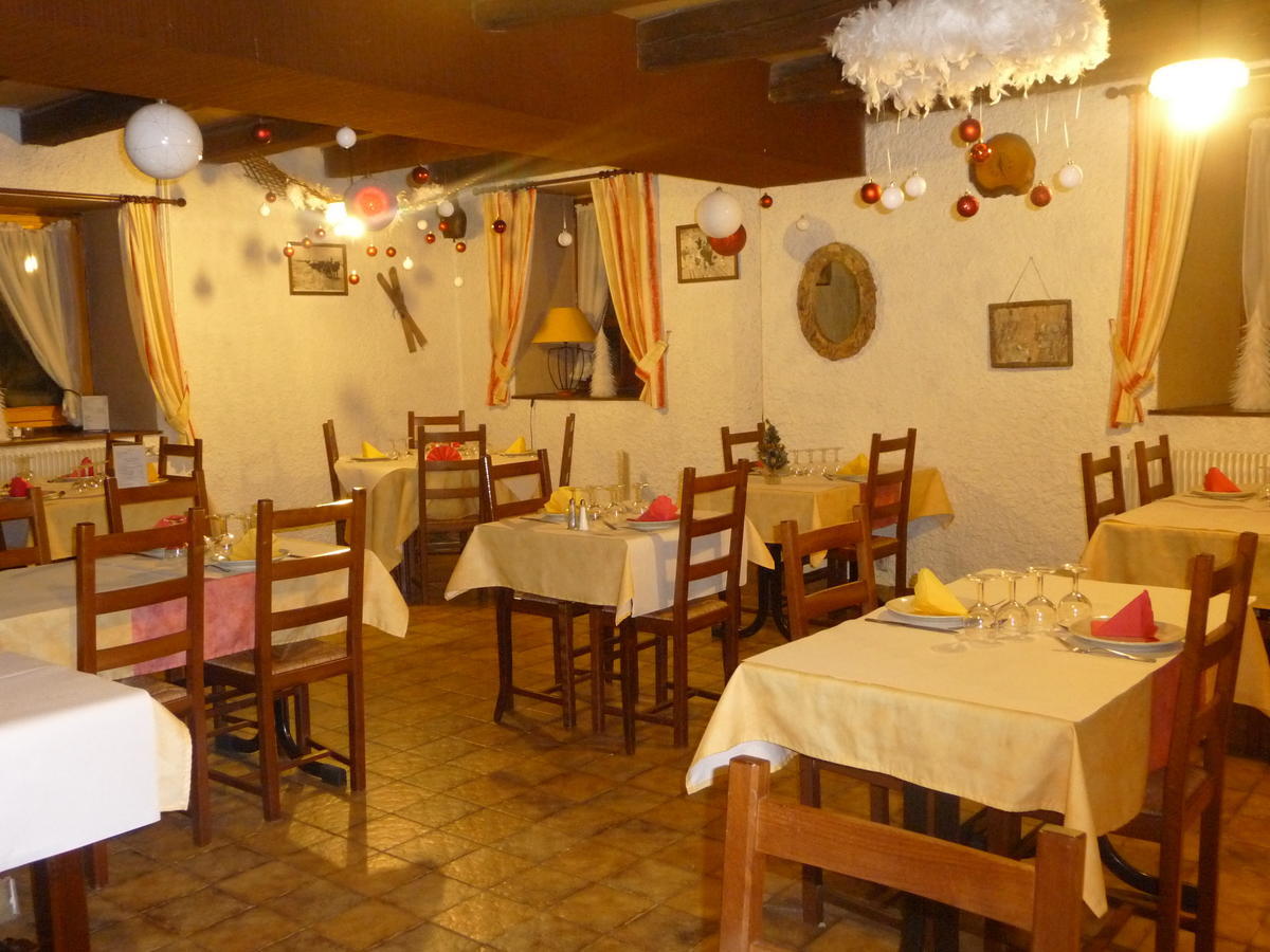 Auberge Le Sillet Longcochon Exterior foto